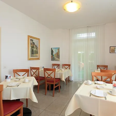 Ξενοδοχείο Garni Dei Fiori